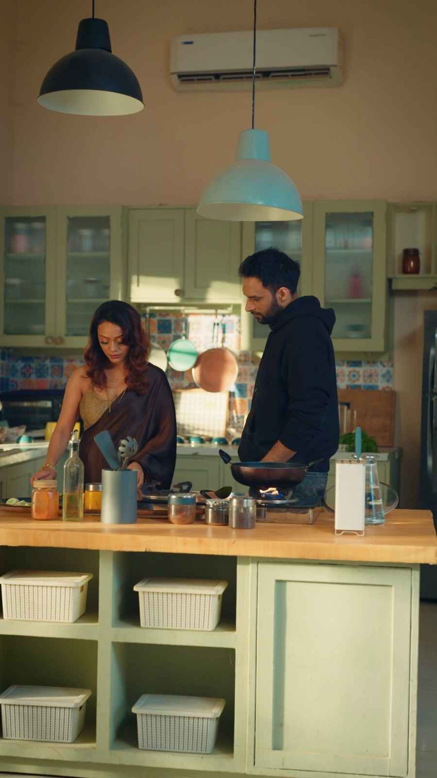 S1 E38
