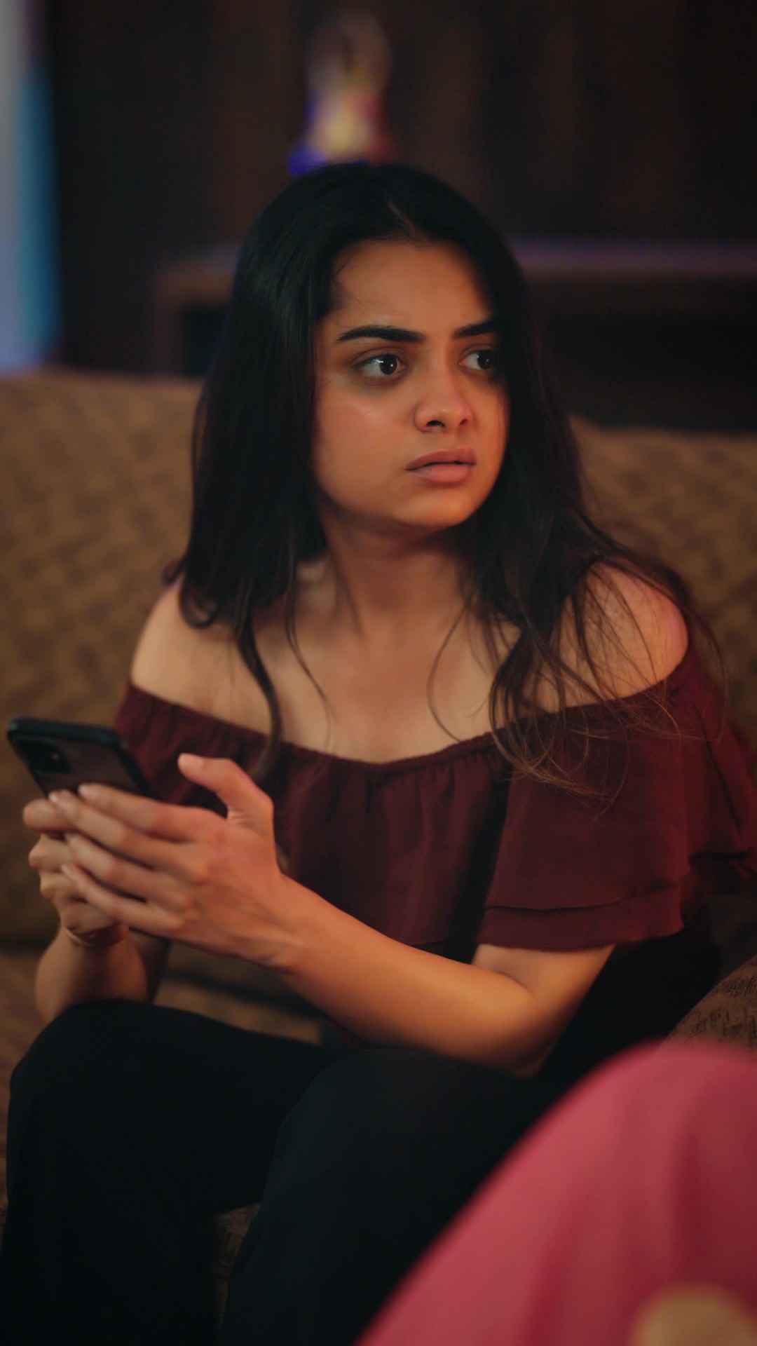 S1 E33
